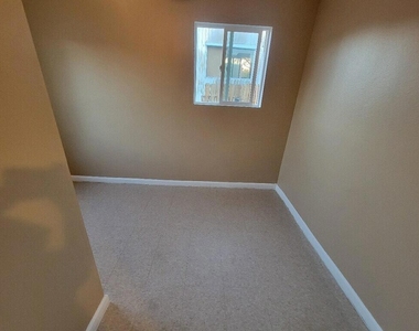 6746 Adobe Road - Photo Thumbnail 2