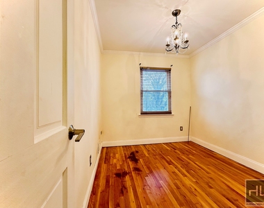 Griswold Avenue - Photo Thumbnail 4