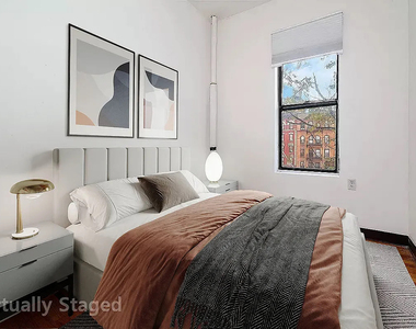328 East 14th Street - Photo Thumbnail 3
