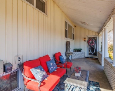 75 Rushfield Lane - Photo Thumbnail 3
