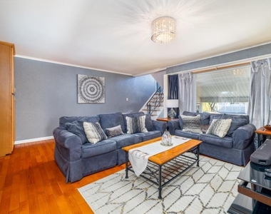 75 Rushfield Lane - Photo Thumbnail 5