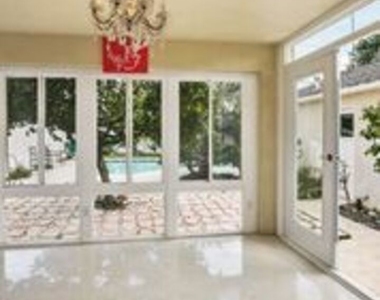 1706 Amherst Avenue - Photo Thumbnail 18