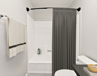 16550 Vanowen Street - Photo Thumbnail 3