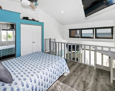 706 Ocean Ln - Photo Thumbnail 16