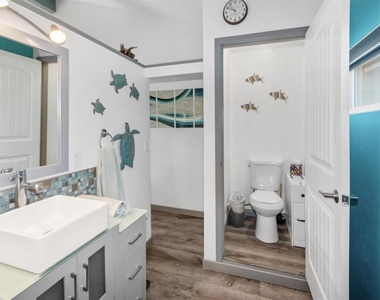 706 Ocean Ln - Photo Thumbnail 19
