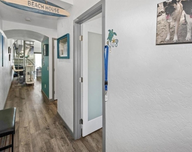 706 Ocean Ln - Photo Thumbnail 2