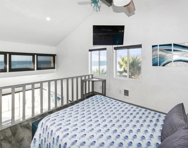 706 Ocean Ln - Photo Thumbnail 15
