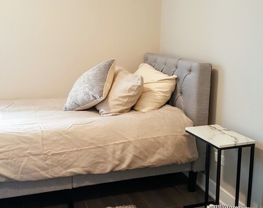 1409 W Diversey Parkway - Photo Thumbnail 5