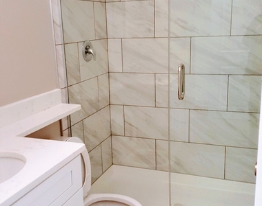 1409 W Diversey Parkway - Photo Thumbnail 9