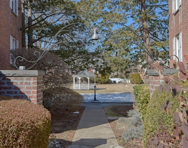 907 Palmer Avenue - Photo Thumbnail 11