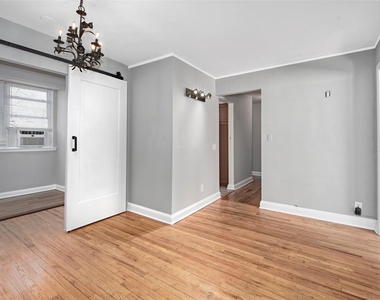 907 Palmer Avenue - Photo Thumbnail 4
