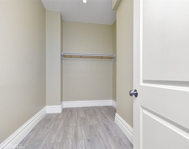 4196 Colfax Avenue - Photo Thumbnail 46