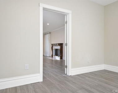 4196 Colfax Avenue - Photo Thumbnail 21