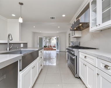 4196 Colfax Avenue - Photo Thumbnail 38