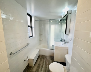 240 East 82nd Street - Photo Thumbnail 5