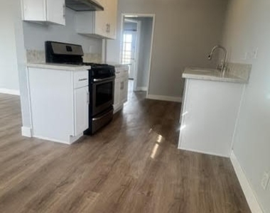 716 N Brampton Avenue - Photo Thumbnail 30