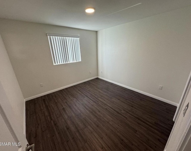 1850 Buyers Street - Photo Thumbnail 10