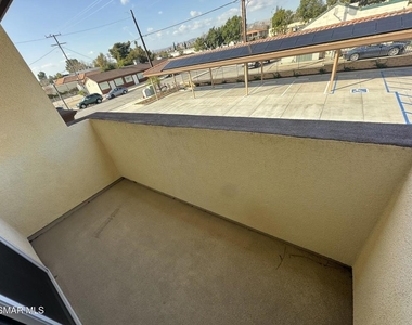 1850 Buyers Street - Photo Thumbnail 7