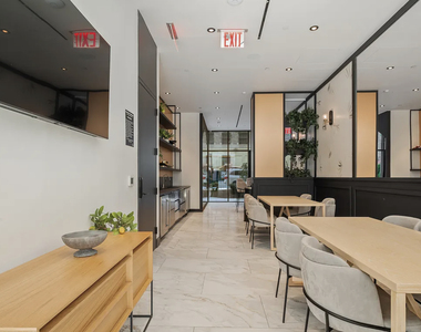 224 West 124th Street - Photo Thumbnail 6
