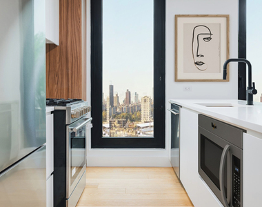 224 West 124th Street - Photo Thumbnail 5
