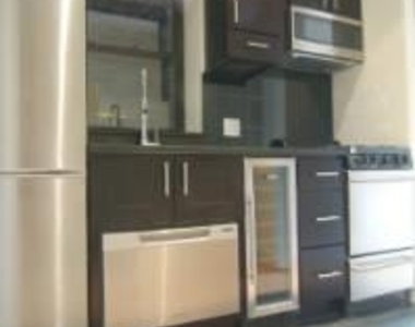 521 East 5th Street - Photo Thumbnail 1