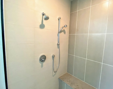 3203 N Ridgeway Avenue - Photo Thumbnail 8
