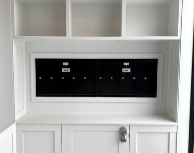 3203 N Ridgeway Avenue - Photo Thumbnail 13