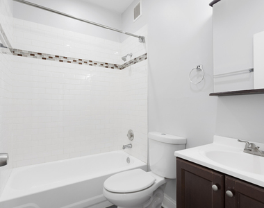 3633 W Dickens Avenue - Photo Thumbnail 10
