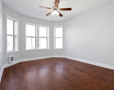 3633 W Dickens Avenue - Photo Thumbnail 1