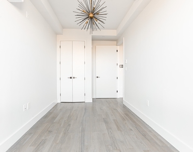 885 Rogers Avenue - Photo Thumbnail 5