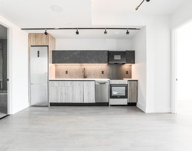 885 Rogers Avenue - Photo Thumbnail 4