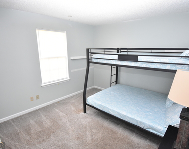 304 Admirals Walk Drive - Photo Thumbnail 3