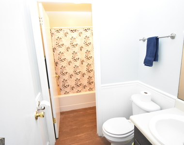 304 Admirals Walk Drive - Photo Thumbnail 5