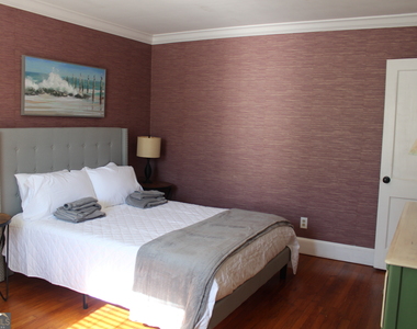 504 Bailey Street - Photo Thumbnail 7