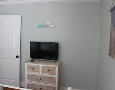 504 Bailey Street - Photo Thumbnail 13