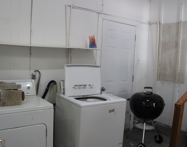 504 Bailey Street - Photo Thumbnail 17