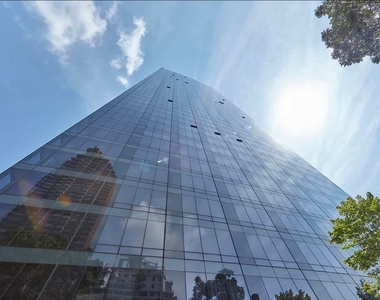 East 72nd Street - Photo Thumbnail 11
