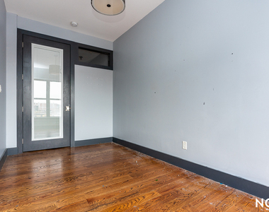 269 Meserole Street - Photo Thumbnail 7