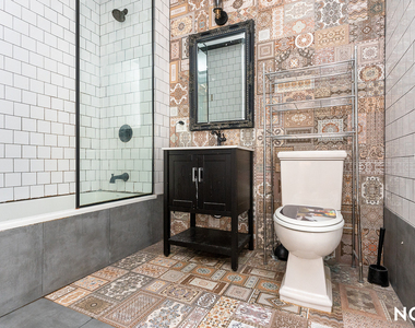 269 Meserole Street - Photo Thumbnail 9