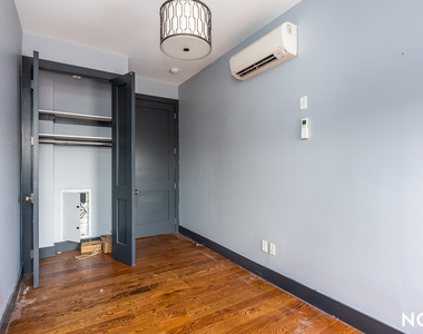 269 Meserole Street - Photo Thumbnail 4