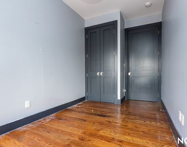 269 Meserole Street - Photo Thumbnail 5