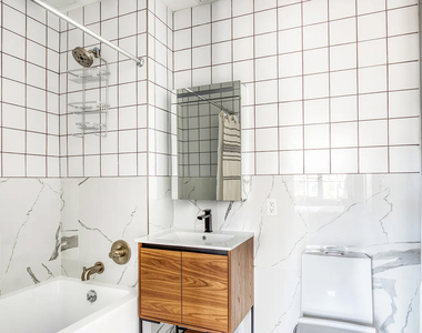 251 Front Street - Photo Thumbnail 8