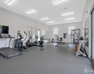 131 Lorhan Drive - Photo Thumbnail 31