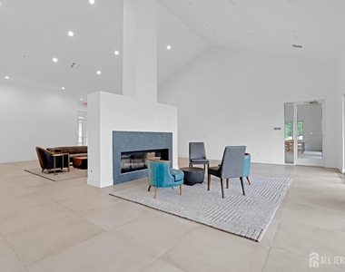 131 Lorhan Drive - Photo Thumbnail 26