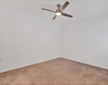 14081 Heritage Landing Boulevard - Photo Thumbnail 12