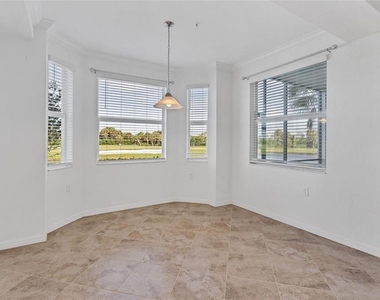 14081 Heritage Landing Boulevard - Photo Thumbnail 6