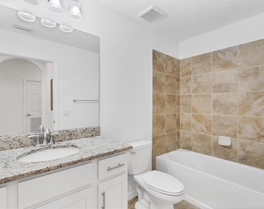 14081 Heritage Landing Boulevard - Photo Thumbnail 18