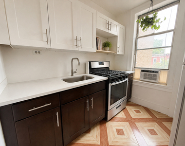 668 Hancock Street - Photo Thumbnail 5