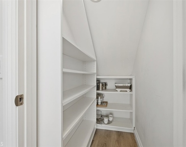 24065 Windward Drive - Photo Thumbnail 10