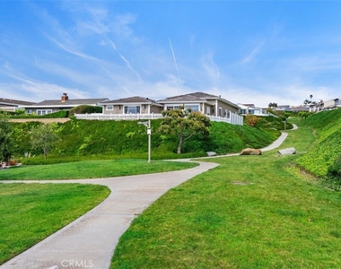 24065 Windward Drive - Photo Thumbnail 28